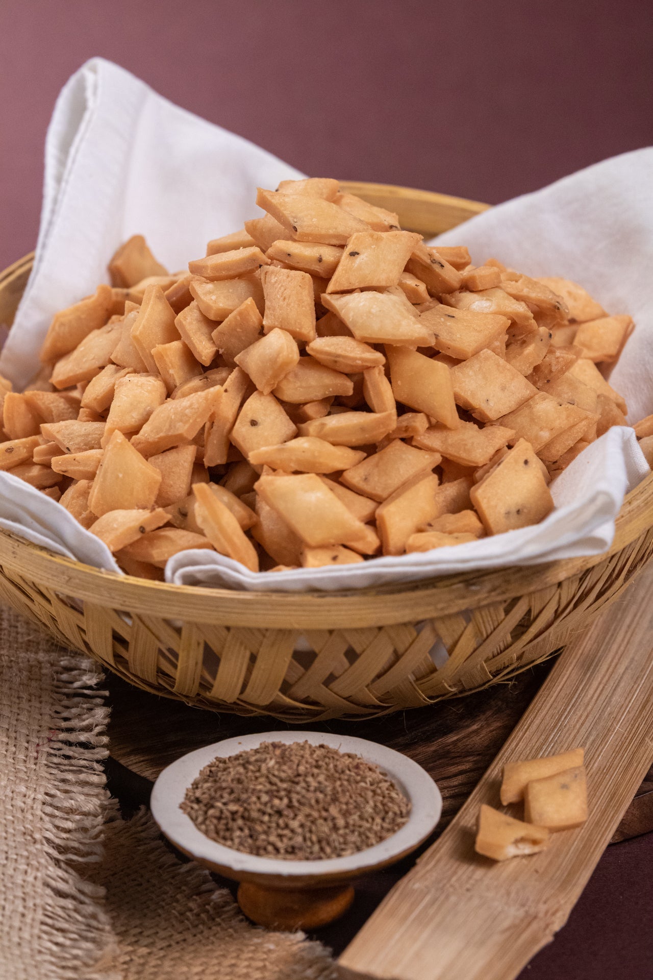 Namak Paara